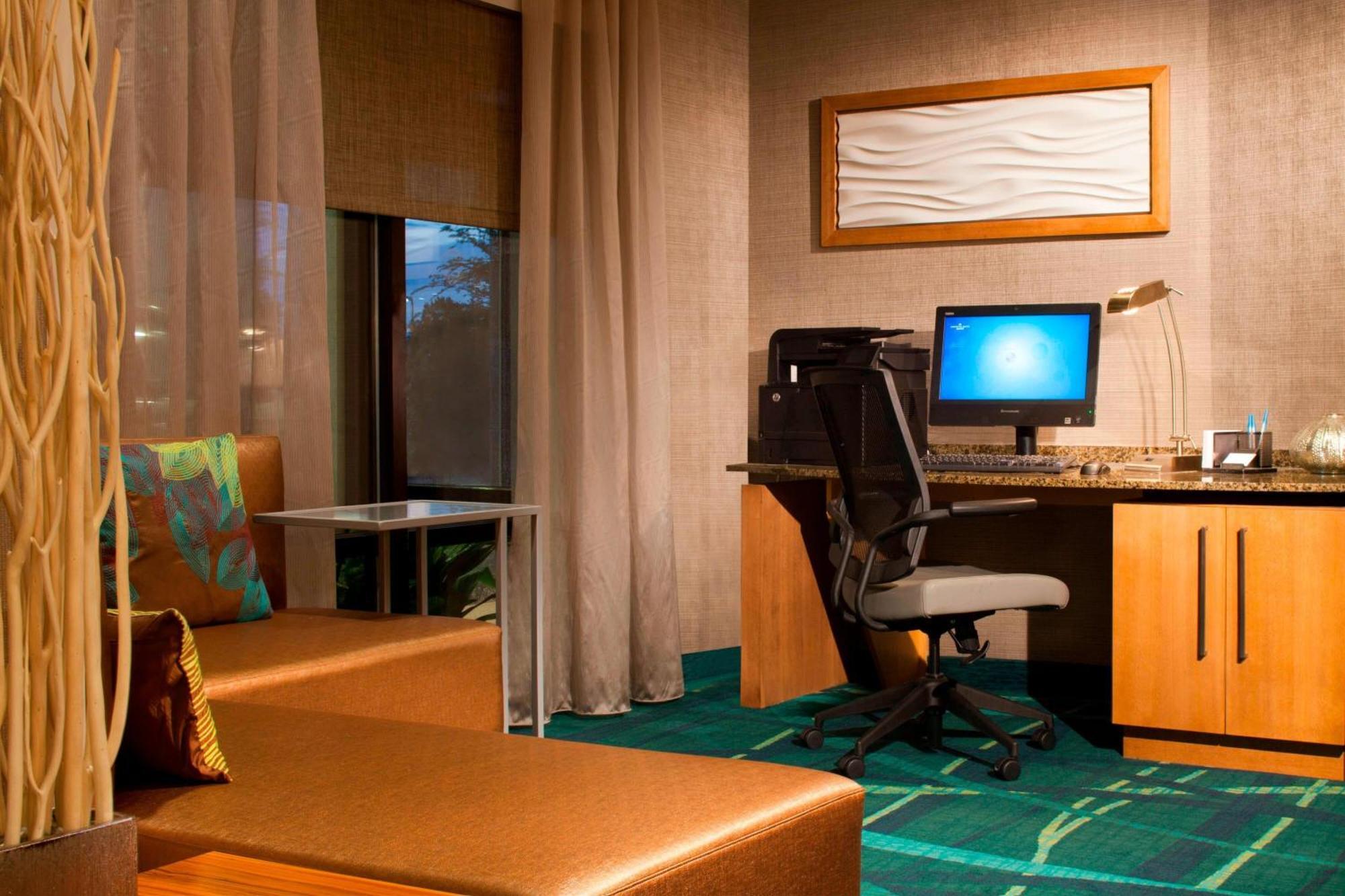 Springhill Suites Гейнсвилл Экстерьер фото